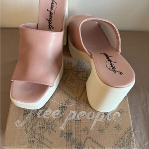 Free People Blush Pink Platform Mules‎ 38.5 Block Heels Zoe